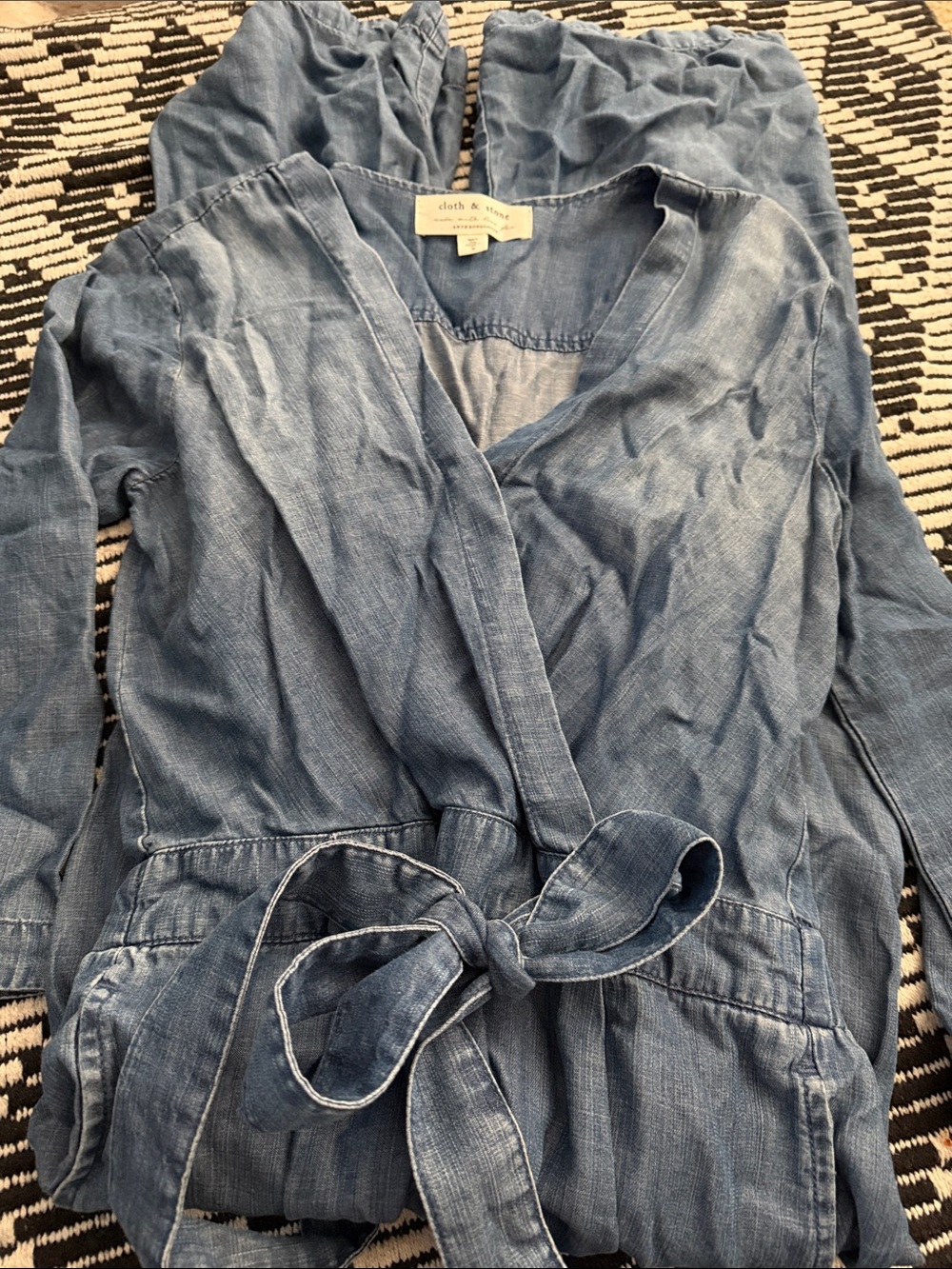 Anthro Cloth & Stone Sz XS Blue Chambray - Picture 2 of 4